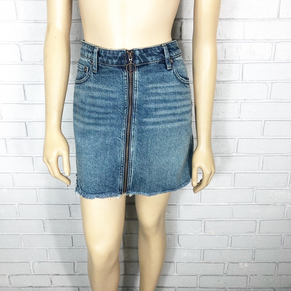 We The Free Zip It Up Denim Mini Skirt O-Ring Raw Hem Y2K NWT 30